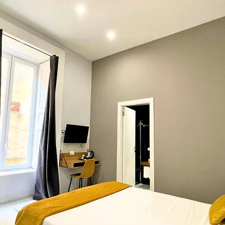 Palazzo Goyze * Naples