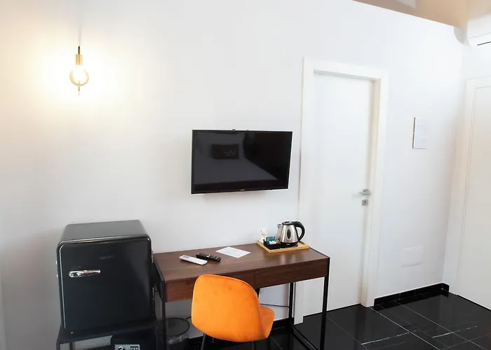 Palazzo Goyze * Nápoles